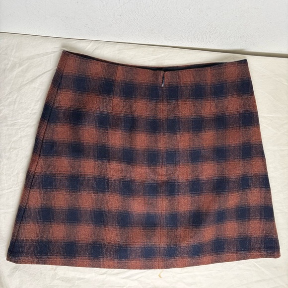WILFRED Aritzia Cashmere Wool Blend Classic Mini Skirt Navy/Rust Buffalo Plaid - Picture 7 of 9